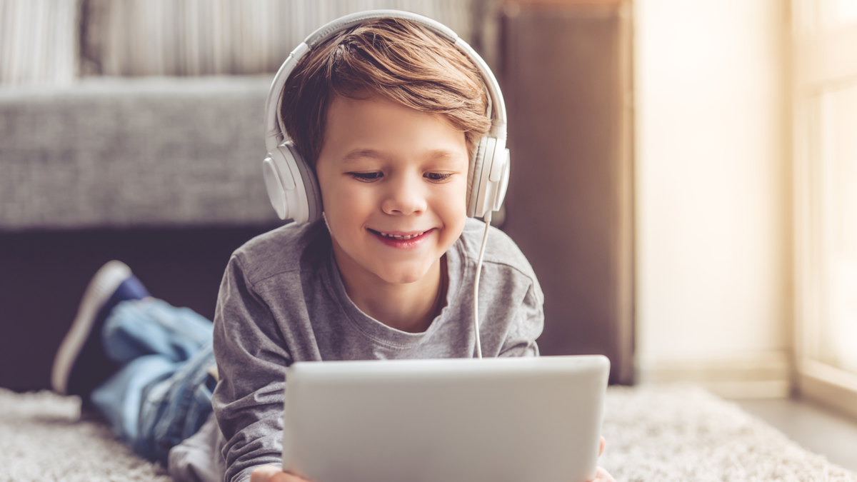 Liburan 2020: Headphone terbaik untuk anak-anak