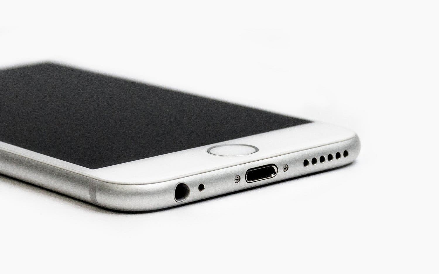 Apple menerima untuk mengkompensasi kasus yang dipengaruhi oleh "Batterygate" 1