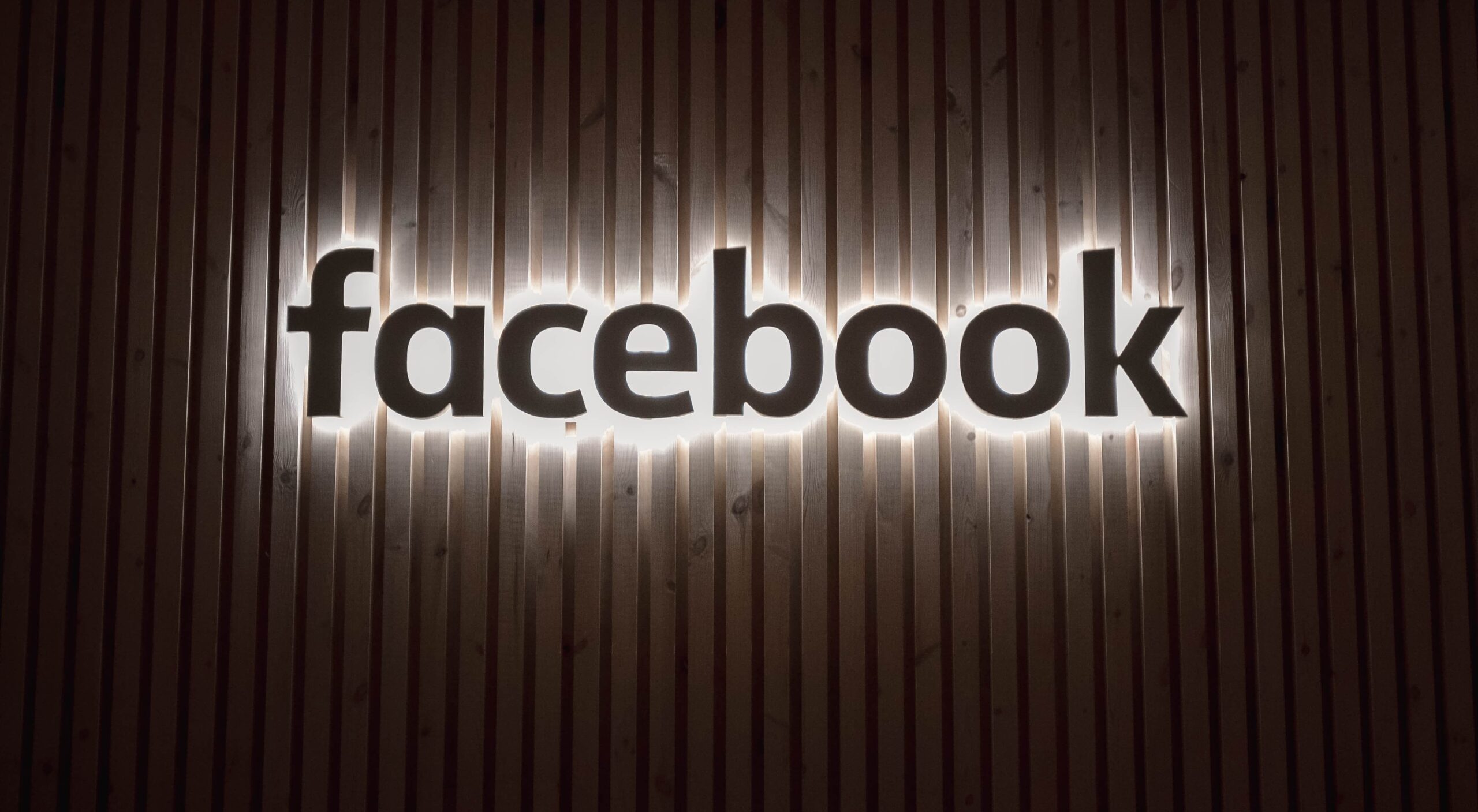 Facebook berencana untuk mengembalikan umpan berita kronologis 1