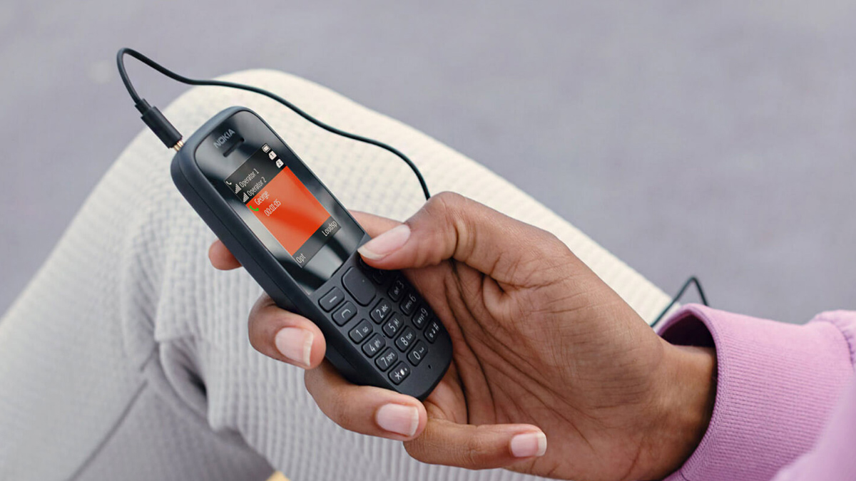 HMD Global mengumumkan versi Nokia 220 dan Nokia 105 2019 1