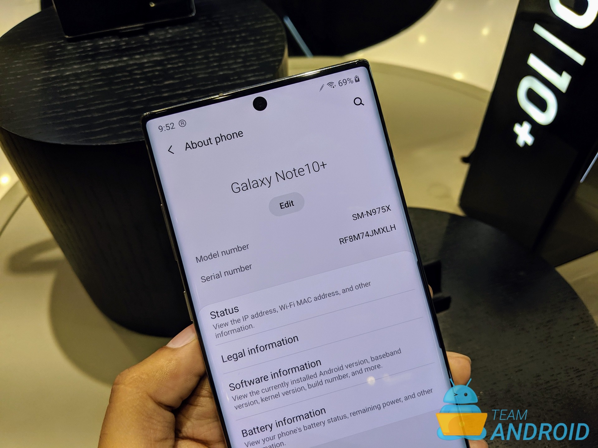 Hur du installerar Samsung Galaxy Note 10 / Galaxy Note säkerhetsuppdatering 10+ september 2019