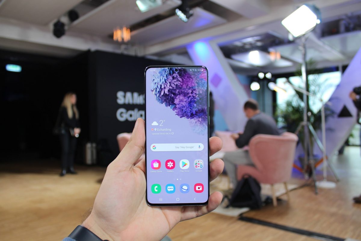 Di masa depan, Samsung ingin memanfaatkan "lubang" di layar! 1