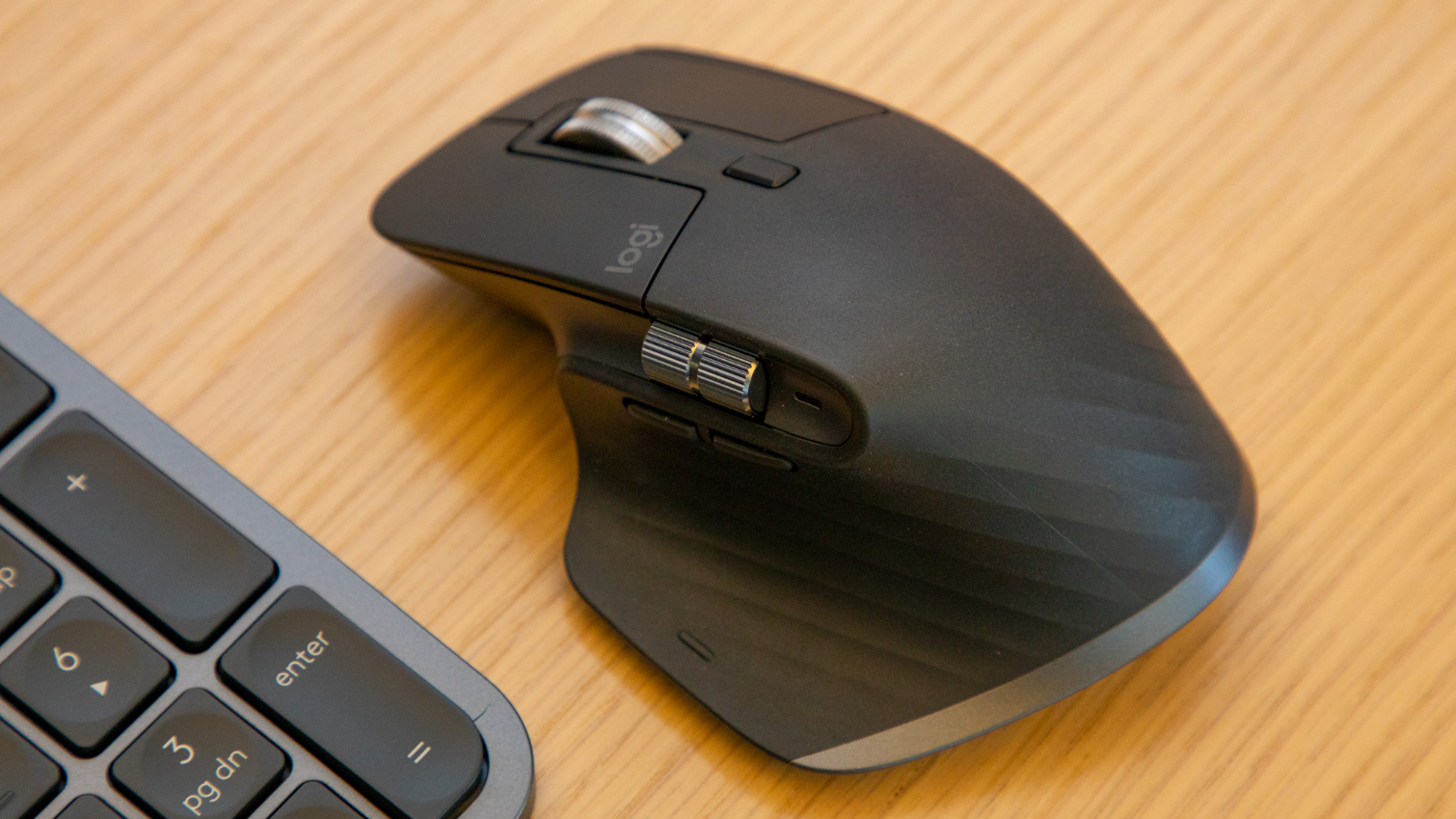 Logitech MX Master 3 Wireless Mouse Review: Reinventing ... 2