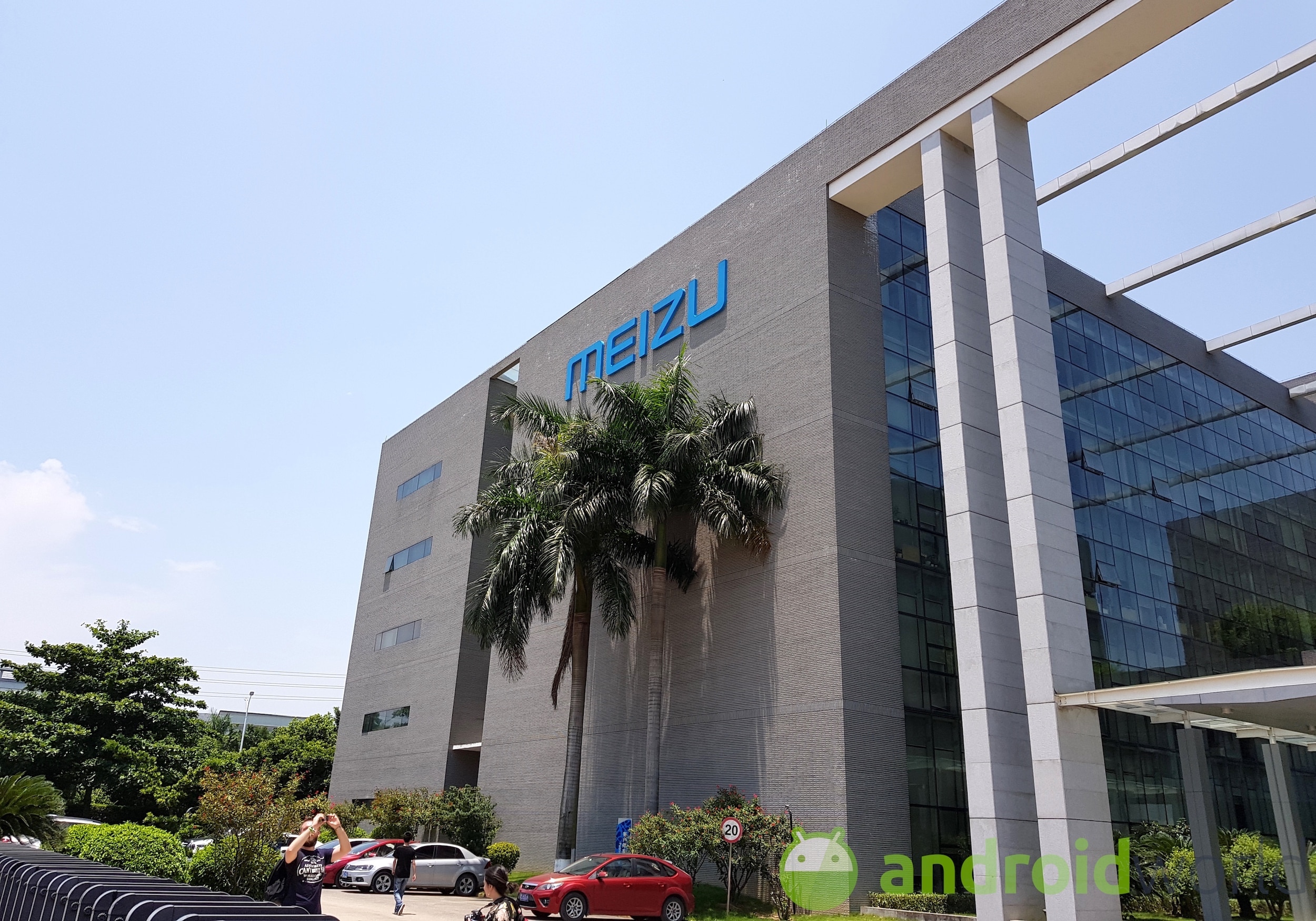 Meizu 16s Pro ada di saluran: presentasi resmi dijadwalkan untuk 28 Agustus 1