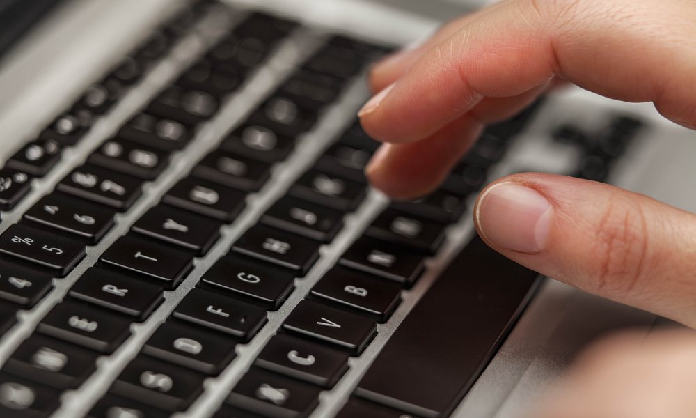 AppleKeyboard Baru dan yang Disempurnakan Akan Segera Hadir di MacBook Pro 13 ” 1