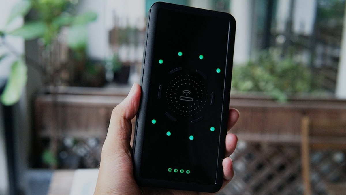 Portable Power: Pengisi daya ponsel bertenaga surya 1