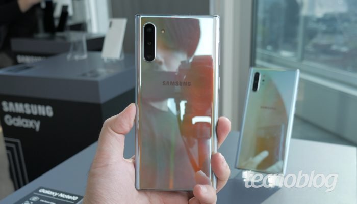 Samsung menjelaskan alasannya Galaxy Note        10 tidak memiliki konektor ... 1