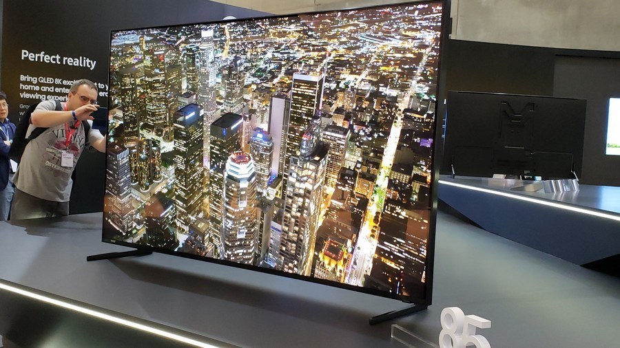 Samsung ingin membuat TV dengan kemampuan 8K 5G 1