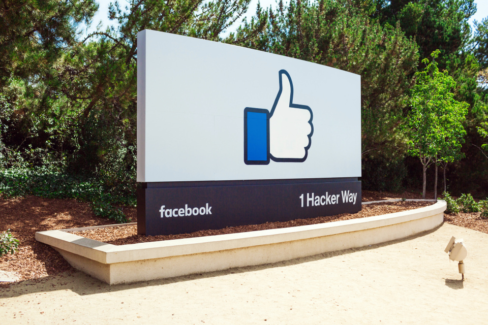 Facebook Sembunyikan Sembunyikan Suka Hitung Pada Posting