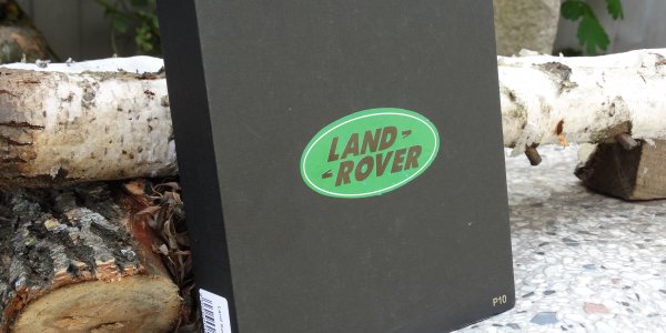 Land Rover P10: Tinjauan Smartphone IP68 Slim