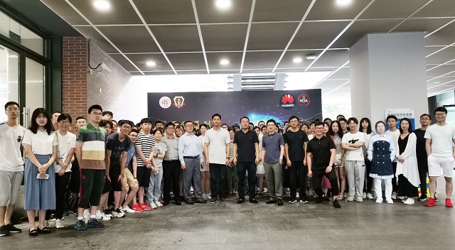 Huawei samarbetar med Fudan University för att utveckla Kinas första medicinska AI-kurs 3