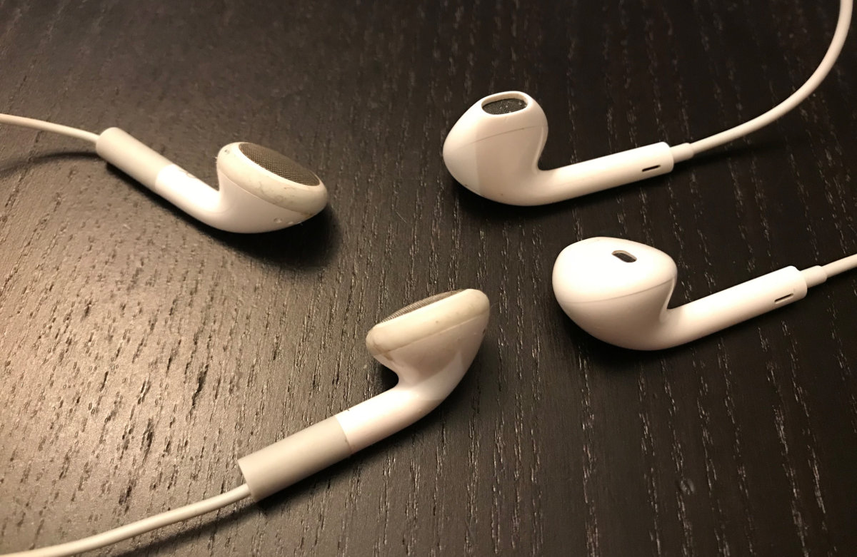 Apple är ett av få företag som fortfarande gör öronsnäckor. Deras öronsnäckesdesign har utvecklats över tiden 