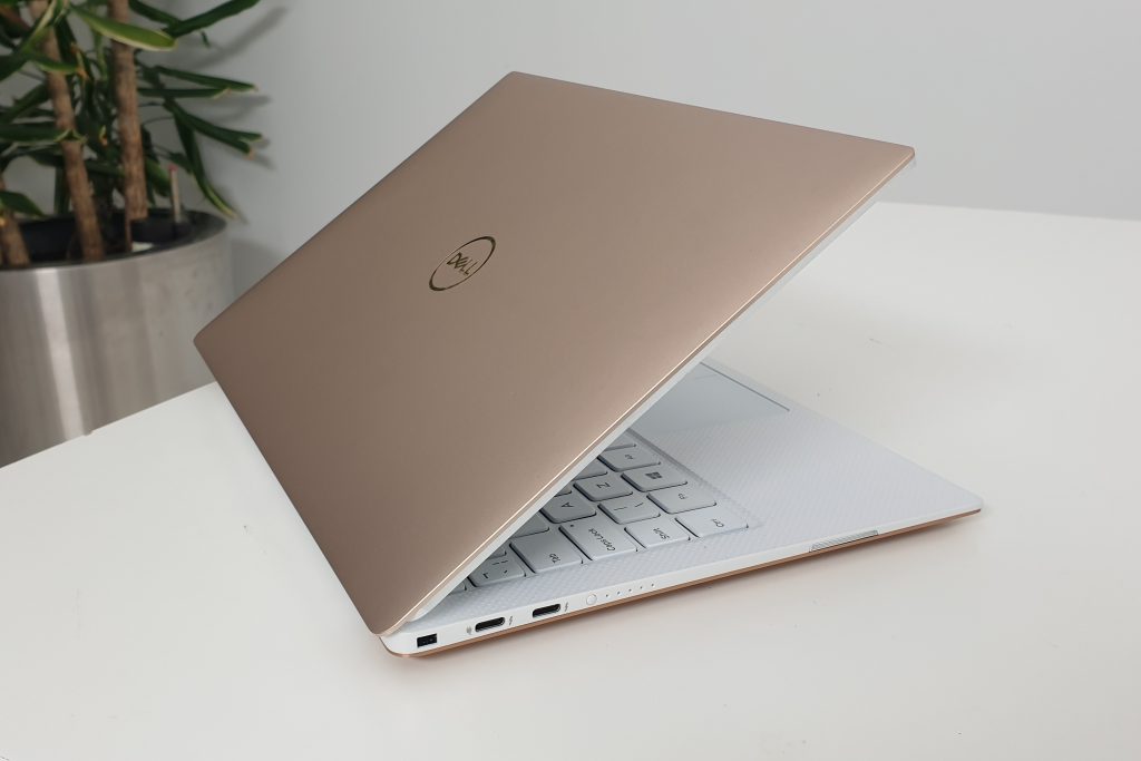 Dell XPS 13 "width =" 1024 "height =" 683