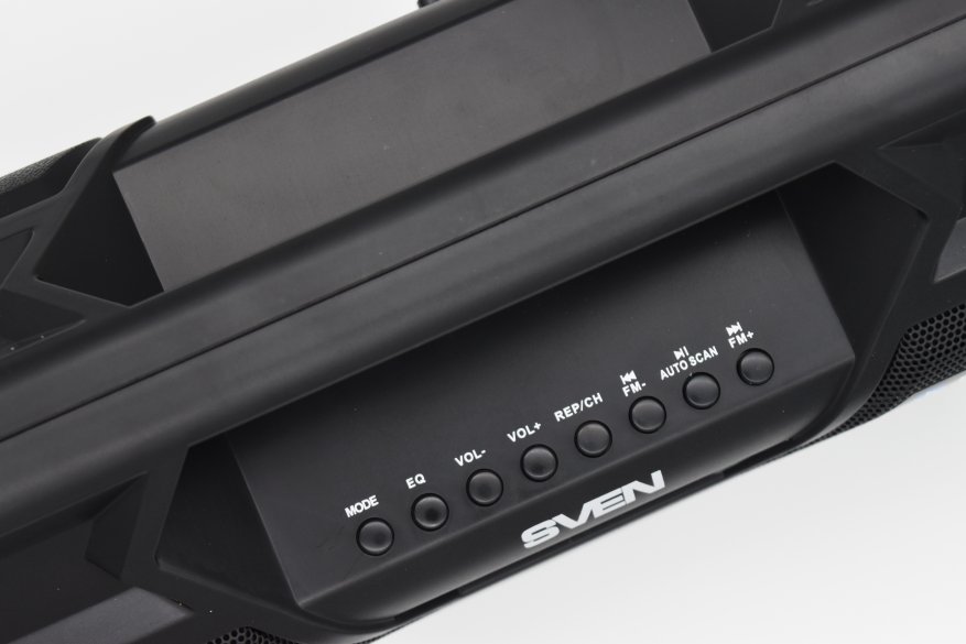 Sven PS-410: speaker Bluetooth brutal dengan radio FM bawaan 7