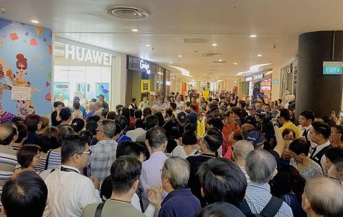 Huawei ingin "memperbaikinya" setelah kegagalan promosi Y6 Pro