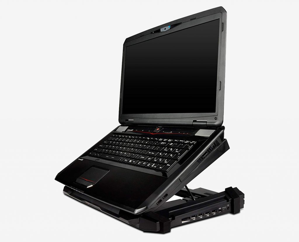 CM Storm SF-17 Gaming Laptop Berdiri Pendingin dengan laptop