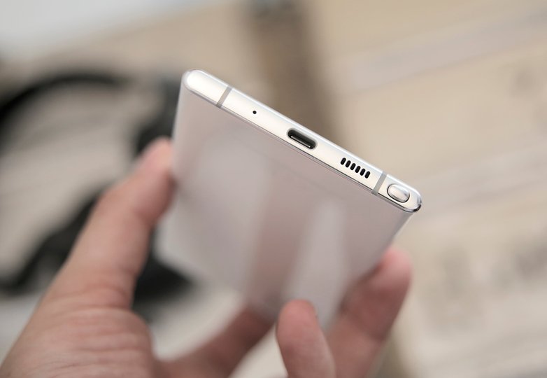 Samsung Galaxy Note 10 plus händer på test 04