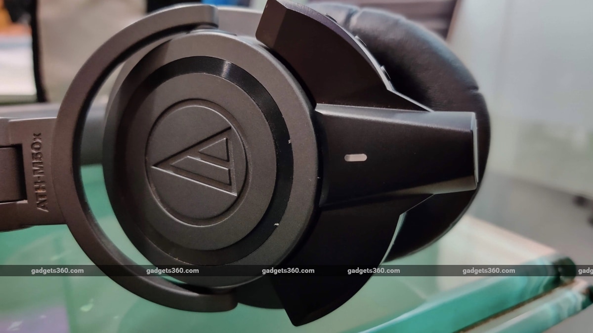 Fiio BTA10 Turns Your Audio-Technica ATH-M50x Headphones Into a Wireless Headset