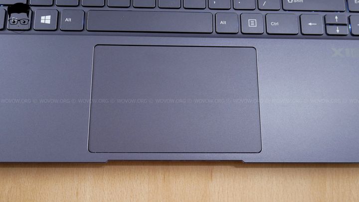 XIDU PhilBook Max GAMBARAN UMUM Kedalaman dan Penghapusan Kotak: Apakah Ini Benar-benar Laptop Anggaran Terbaik? 