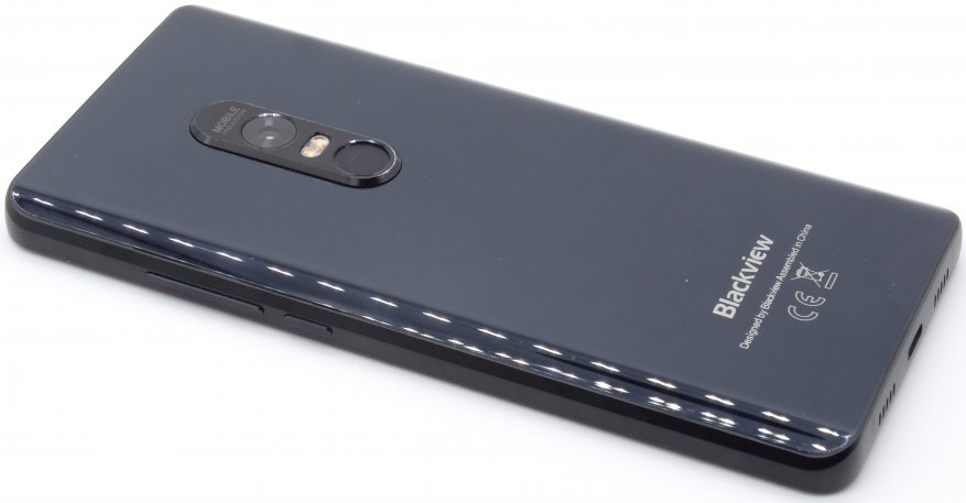 Tinjauan smartphone Blackview Max 1: proyektor laser saku dengan fungsi tambahan 6