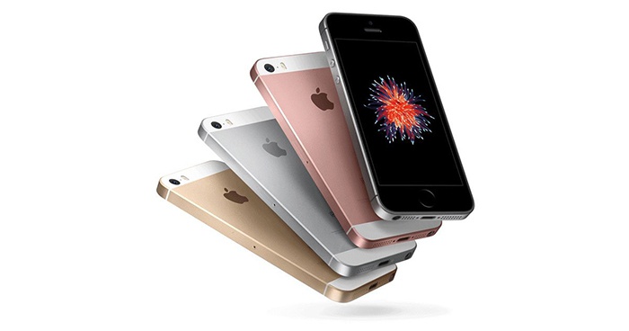 Baksidan av iPhone SE i olika färger