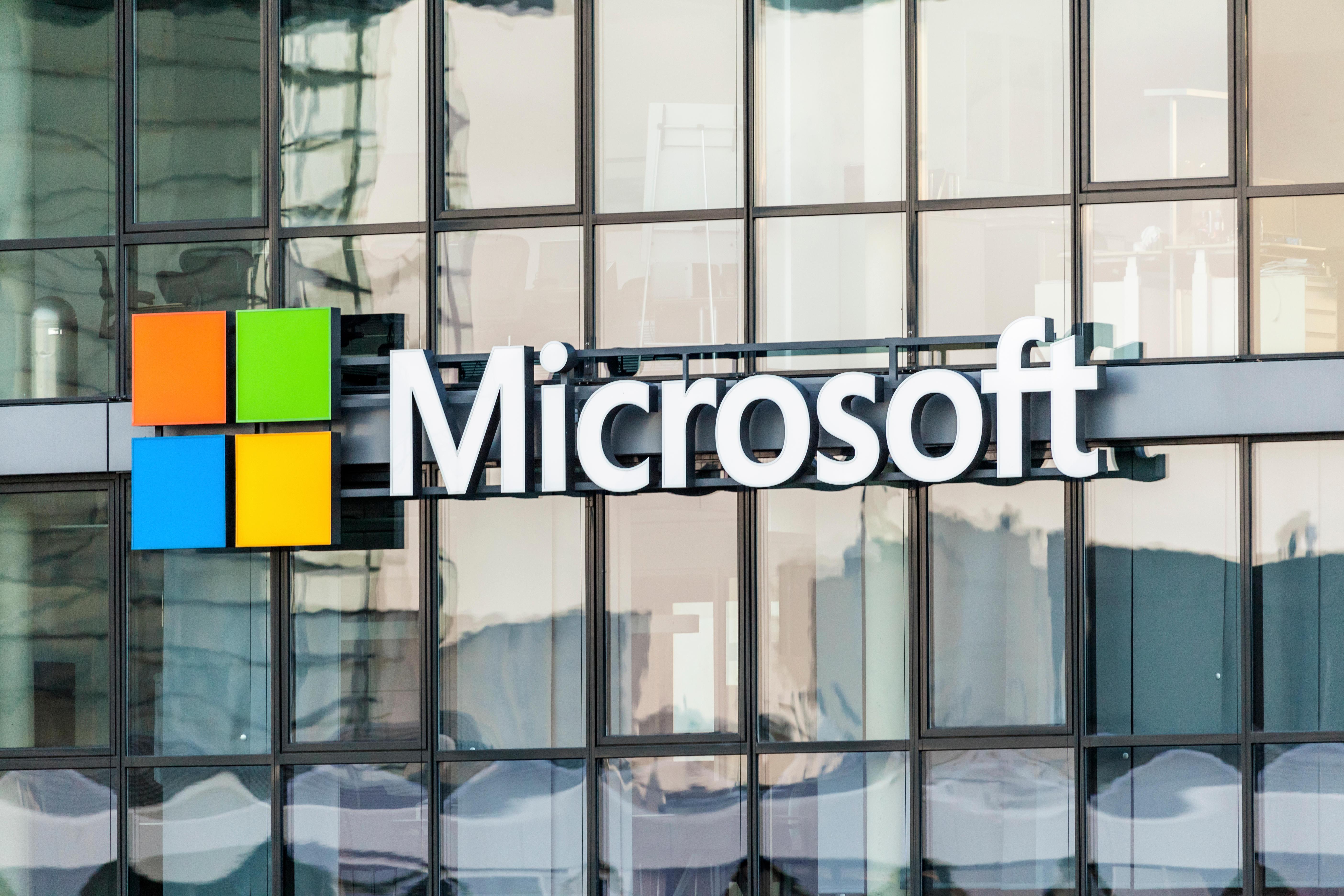  Microsoft mengatakan pihaknya mengumpulkan dan memproses data obrolan sehingga dapat meningkatkan layanan