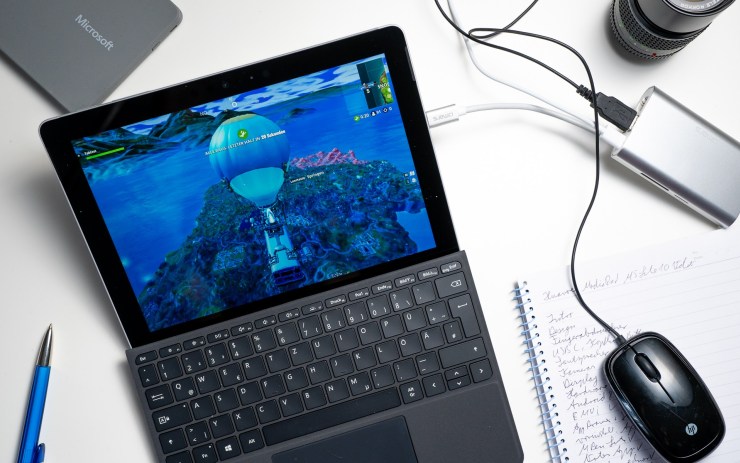 Microsoft Surface Go Fortnite