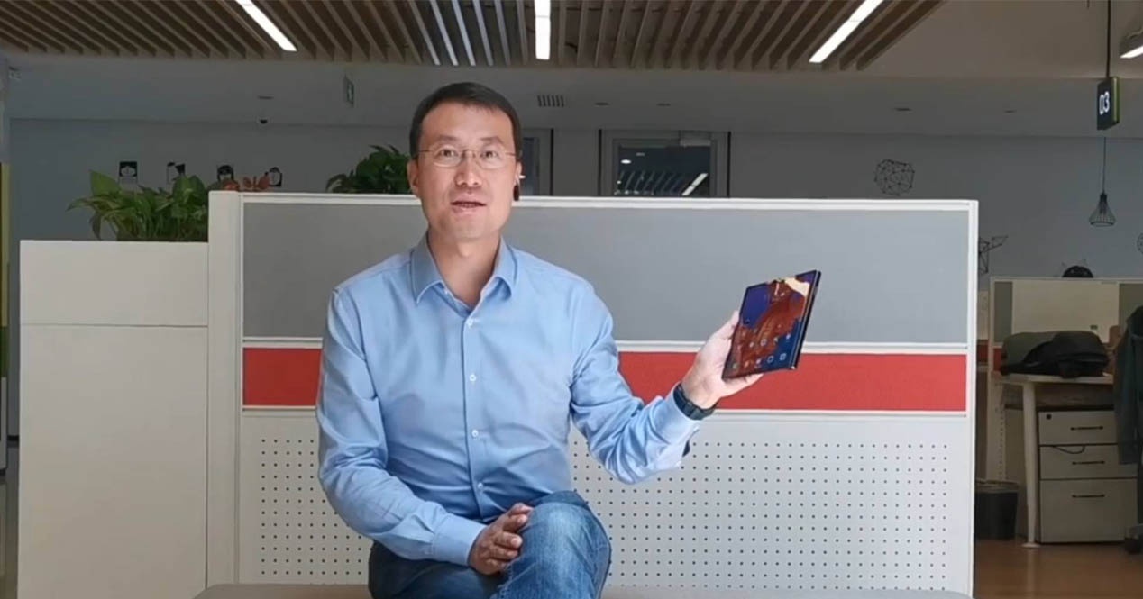 Ingen vill starta den första fällbara telefonen: Huawei försenar Mate X 1 