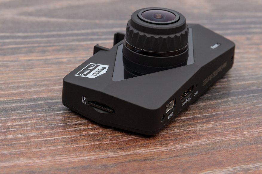 Ulasan AdvoCam-FD Black-II: perekam anggaran dengan kualitas video yang bagus 4