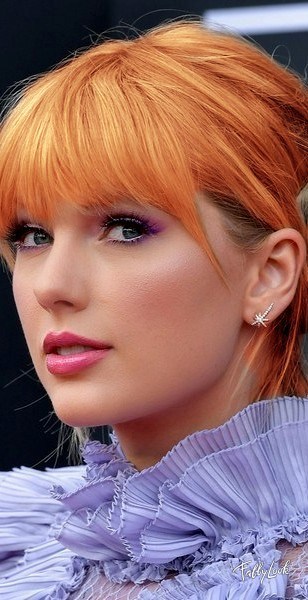 Seperti apa tampang Taylor Swift dengan rambut oranye? 
