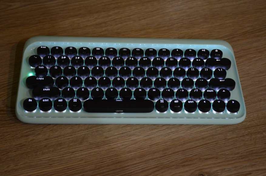 Keyboard bluetooth backlit mekanis antik 5