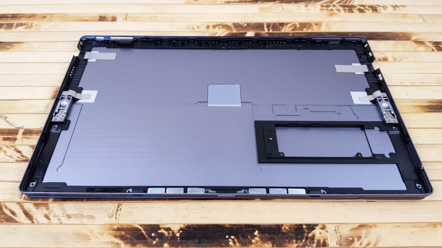 Teclast X4: ulasan tentang PC tablet yang kuat di Danau Gemini dengan keyboard plug-in, 8 GB RAM dan SSD 31