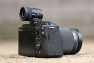 Canon EOS M6 II kommer med en ny sensor på 32,5MP, 4K-video och 30 fps 4-kapacitet