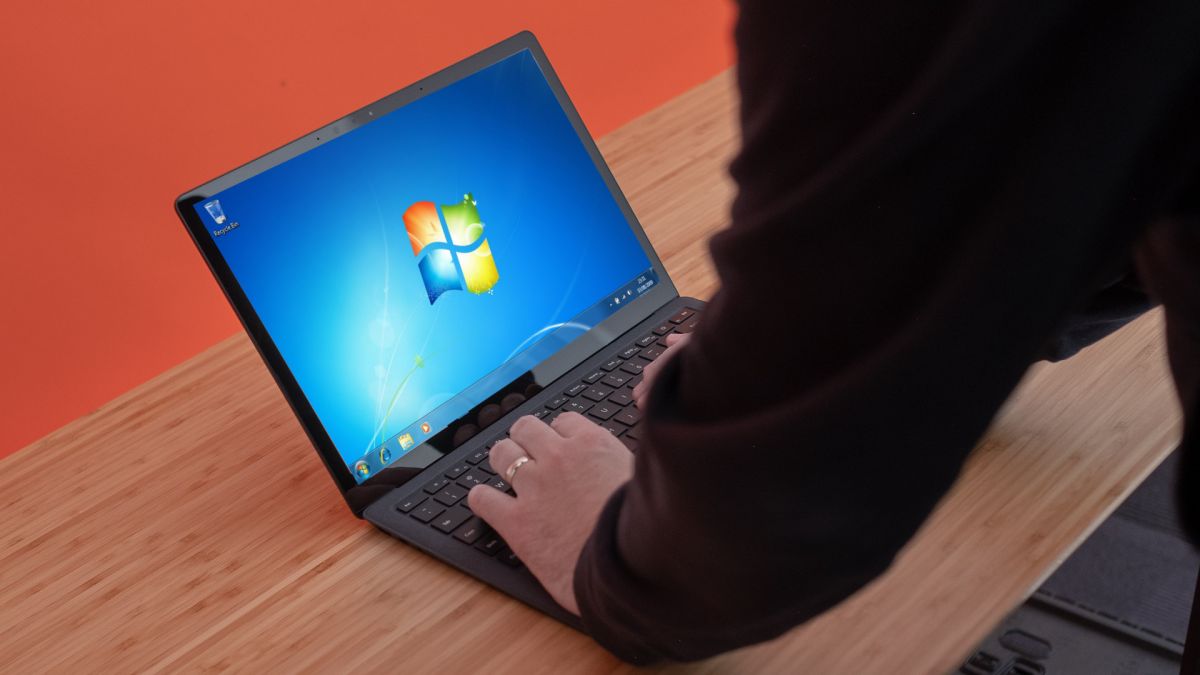 Berhenti menggunakan perangkat lunak kedaluwarsa seperti Windows 7, kata Kaspersky