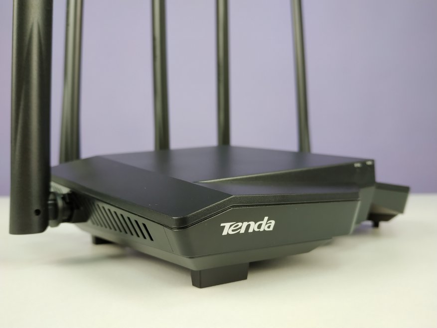 Router Fighter. Tinjauan Umum tentang Router AC7 Dual Band Wi-Fi Router 5