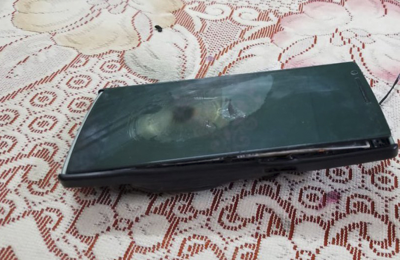 A OnePlus One terbakar di India