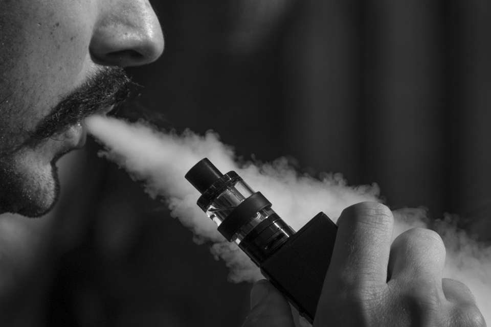 AS menyelidiki kematian pertama yang diduga disebabkan oleh rokok elektronik