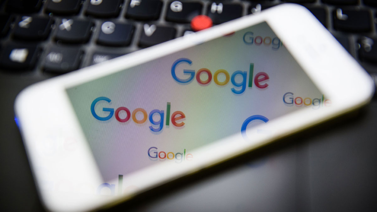 Apakah Google mengambil alih Apple dengan smartphone sendiri?