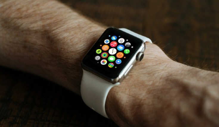 Apple Watch Seri 5 yang akan debut pada bulan September, akan mempertahankan tampilan OLED