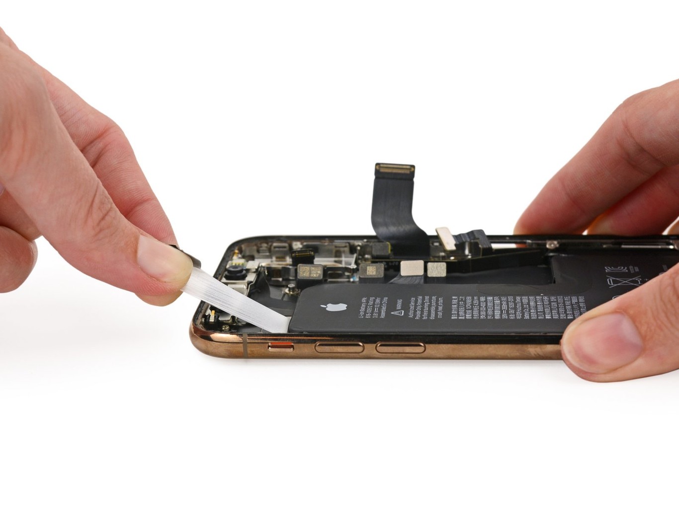 Apple bloquea por software la reparación de batería por terceros