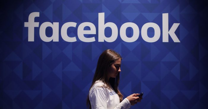 Facebook menyewa orang untuk menyalin obrolan audio dari penggunanya