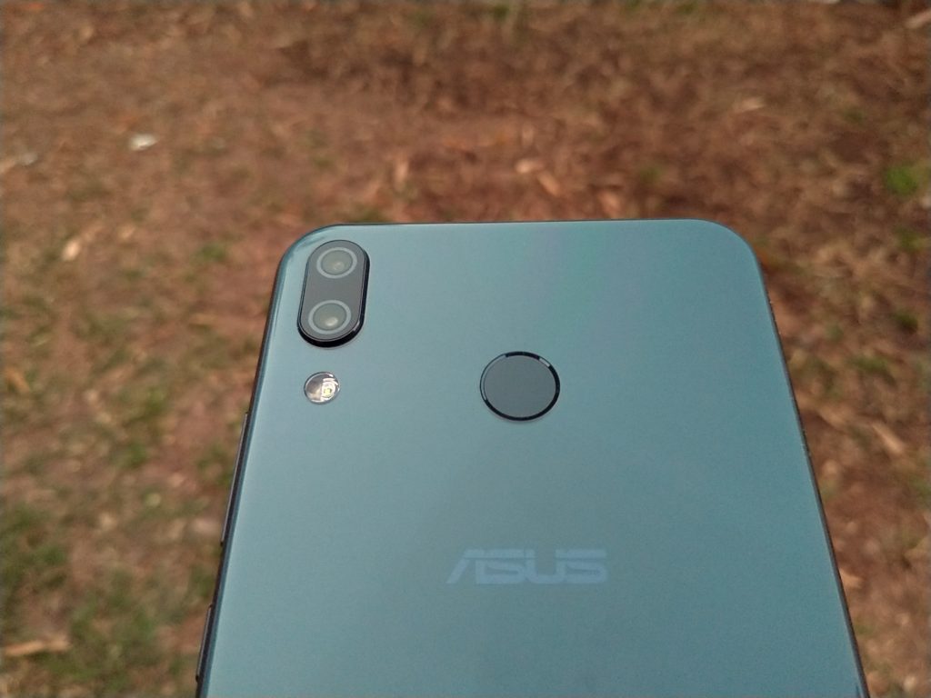 Foton som filtrerats från Asus ZenFone 6 visar baksidan 1