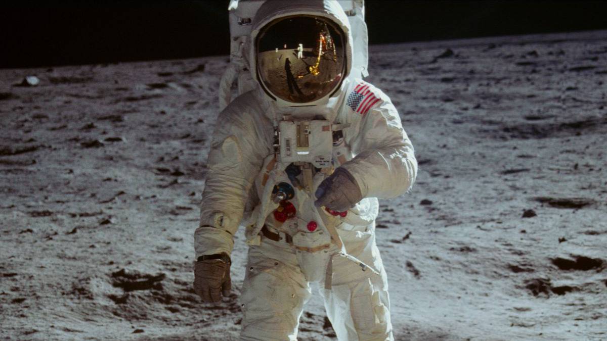 Utforska Apollo 11-uppdraget som nådde månen på din mobil med Google 1