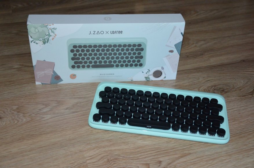 Keyboard bluetooth backlit mekanis antik 2