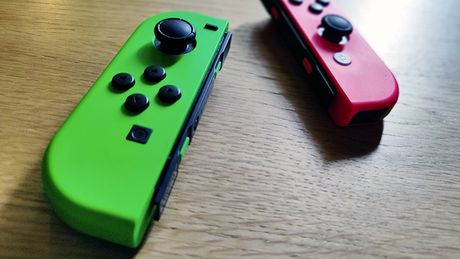 Nintendo mematenkan kendali jarak jauh untuk Switch