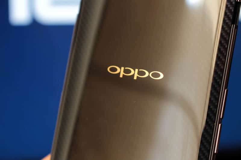 OPPO F11 Pro juga akan memiliki tiga kamera utama 48MP dan kamera depan 32MP