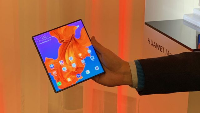 Ponsel Lipat Huawei Ditunda Hingga Akhir Tahun Ini 2