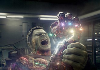 Saudara-saudara Rusia Menjelaskan Konsekuensi-konsekuensi Permata Infinity di Hulk