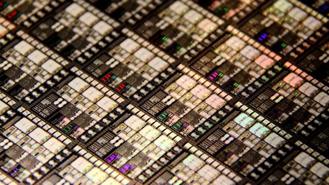 Sistem Cerebras Meluncurkan 1,2 Triliun Transistor Wafer-Scale Processor untuk AI 1