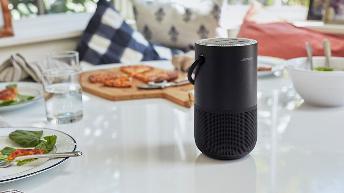 Speaker Bose Portable Home memiliki tampilan yang ramping dan suara 360 derajat